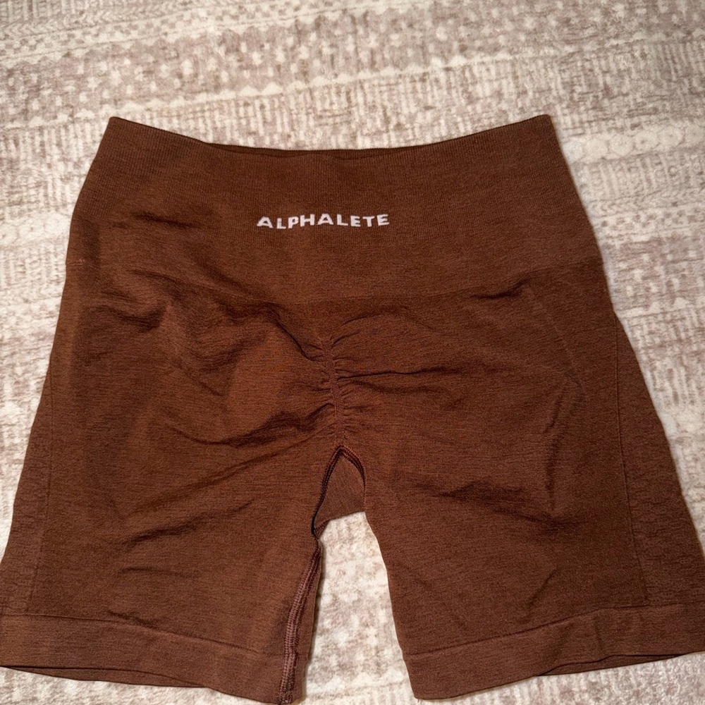 Alphalete Amplify Women’s Coffee Brown Shorts